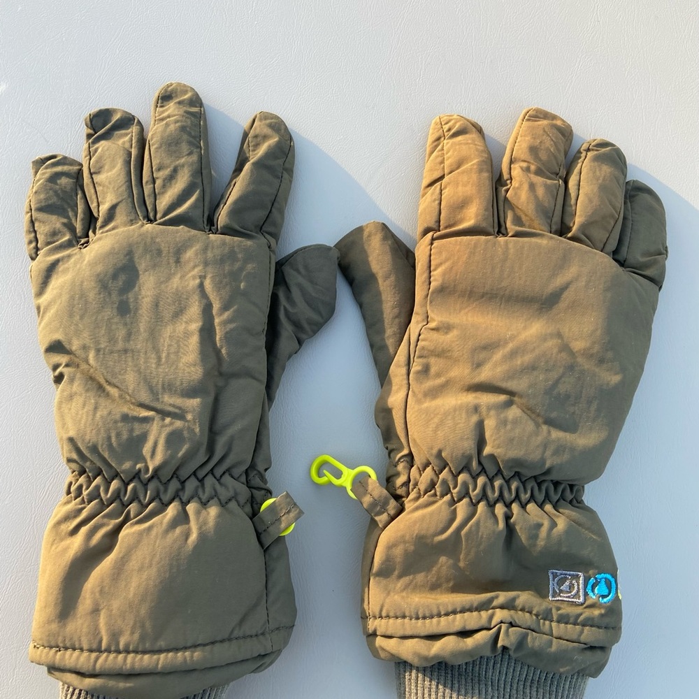 Gymboree Gloves size 6-7 years (XL-XXL)